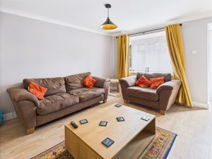 Living room- click for photo gallery